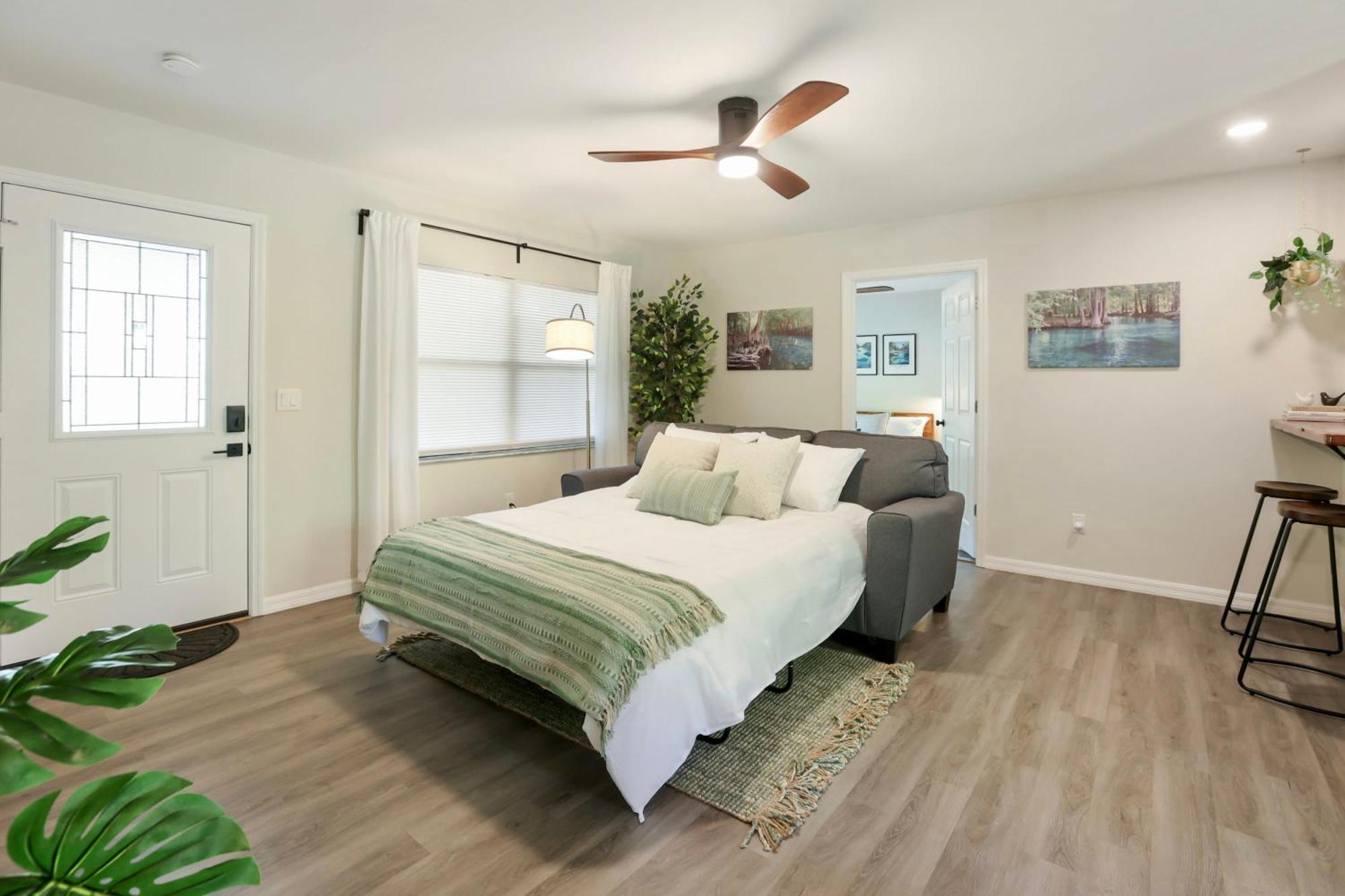 Serene At The Springs - New Reno & Tesla Charger Holiday home